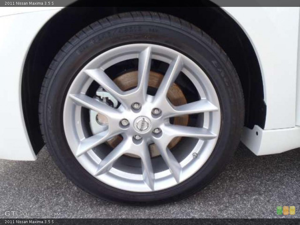 2011 Nissan Maxima Wheels and Tires