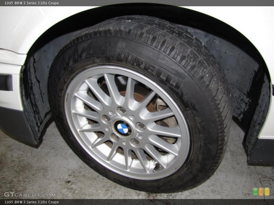 1995 BMW 3 Series 318is Coupe Wheel and Tire Photo #41518353