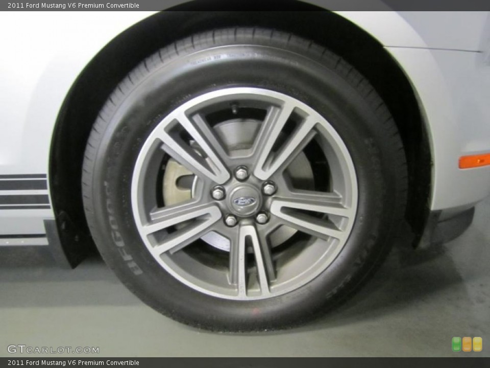 2011 Ford Mustang V6 Premium Convertible Wheel and Tire Photo #41537208