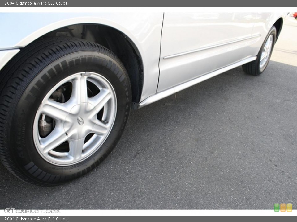 2004 Oldsmobile Alero GL1 Coupe Wheel and Tire Photo #41543008
