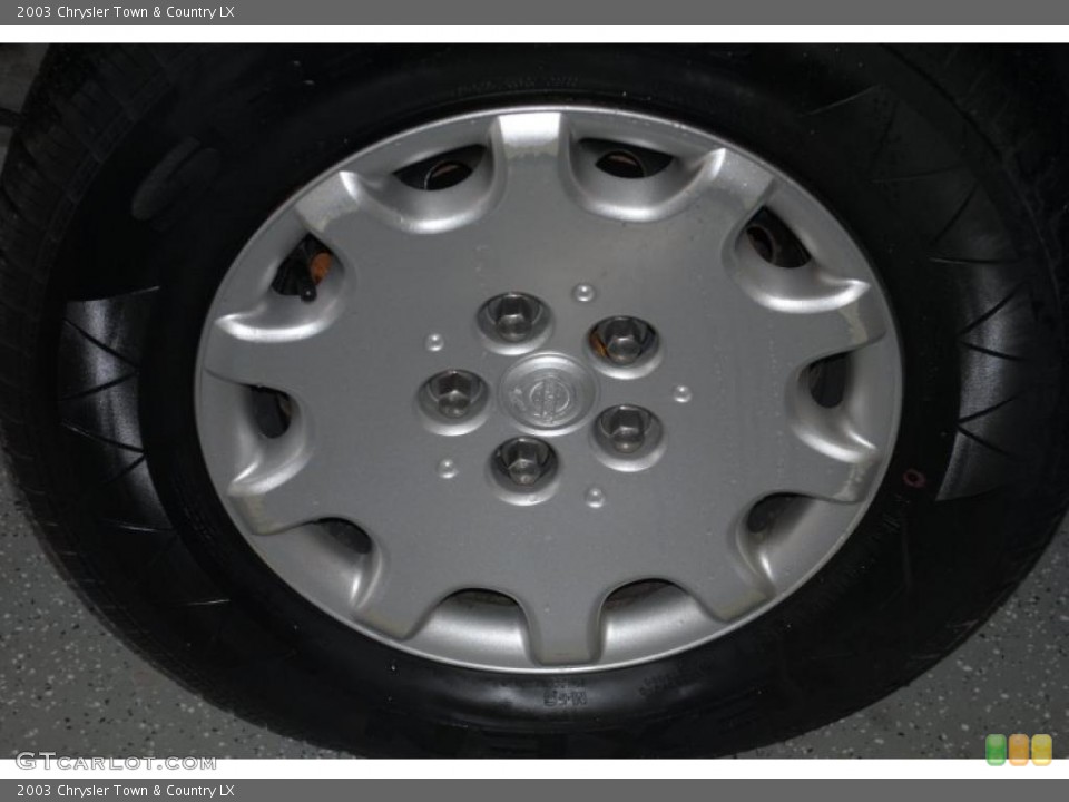 2003 Chrysler Town & Country LX Wheel and Tire Photo #41557750