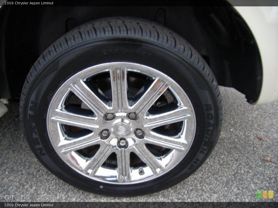 2009 Chrysler Aspen Limited Wheel and Tire Photo #41589935