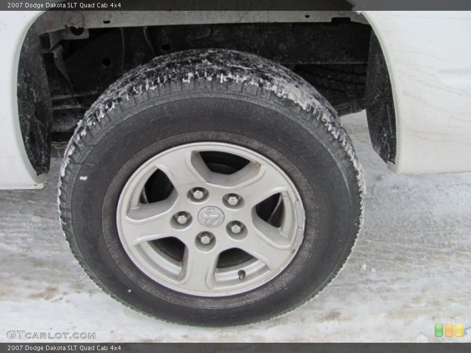 2007 Dodge Dakota SLT Quad Cab 4x4 Wheel and Tire Photo #41598301