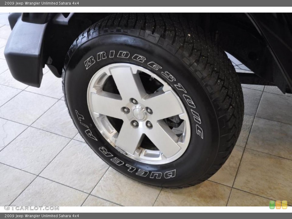2009 Jeep Wrangler Unlimited Sahara 4x4 Wheel and Tire Photo #41603009