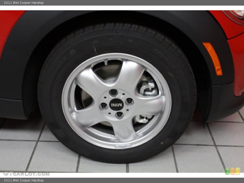 2011 Mini Cooper Hardtop Wheel and Tire Photo #41654931