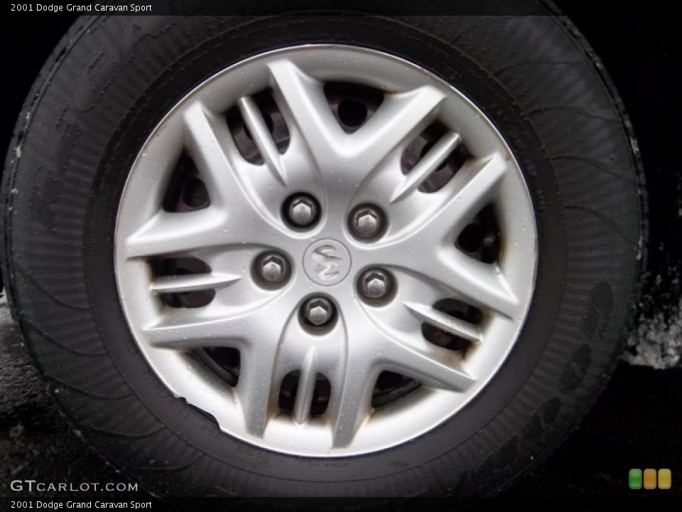 2001 Dodge Grand Caravan Sport Wheel and Tire Photo #41696305