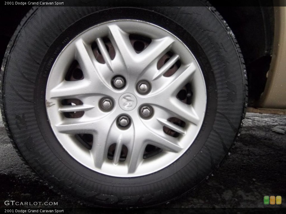 2001 Dodge Grand Caravan Sport Wheel and Tire Photo #41696349