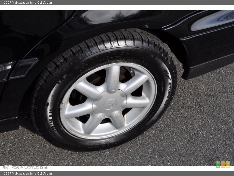 1997 Volkswagen Jetta Wheels and Tires