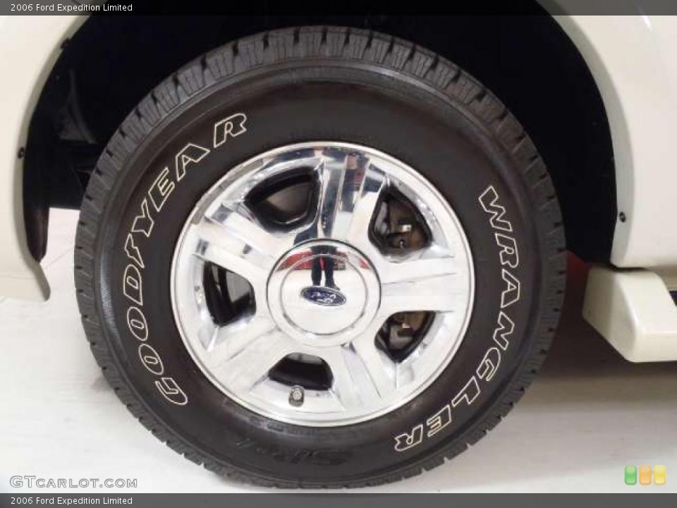 2006 Ford Expedition Limited Wheel and Tire Photo #41792343