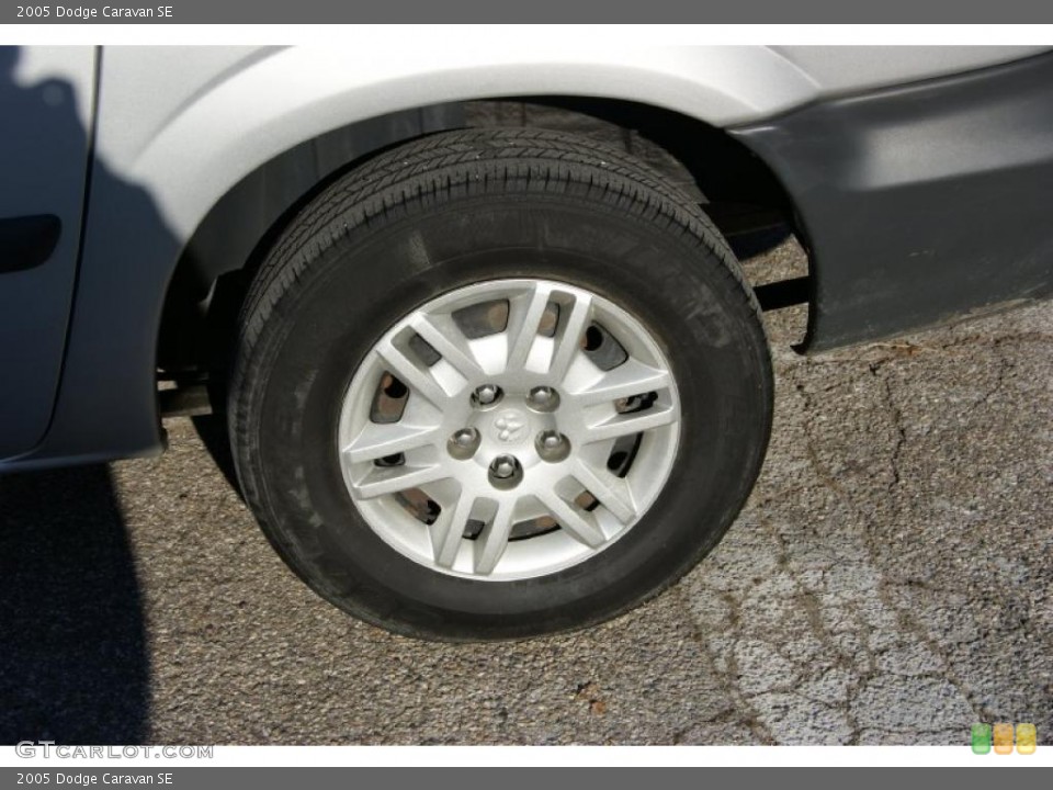 2005 Dodge Caravan SE Wheel and Tire Photo #41801915
