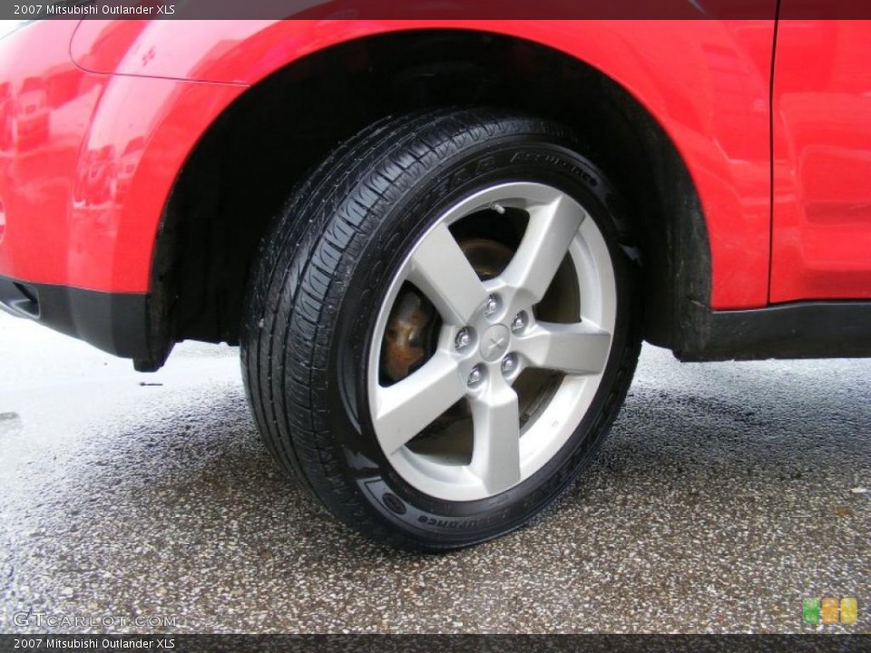 2007 Mitsubishi Outlander XLS Wheel and Tire Photo #41814099