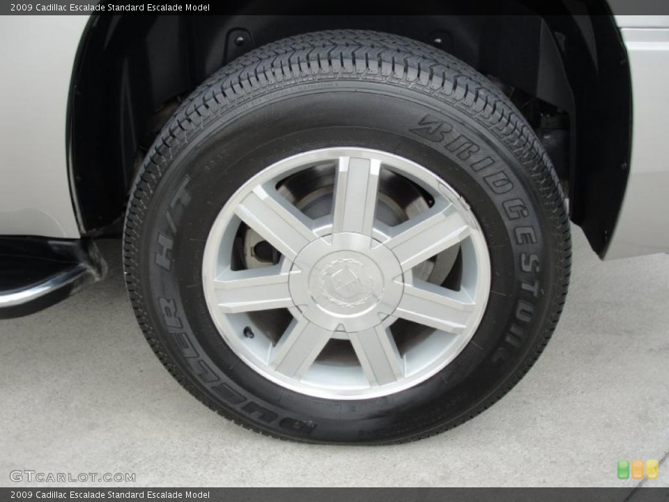2009 Cadillac Escalade  Wheel and Tire Photo #41862314