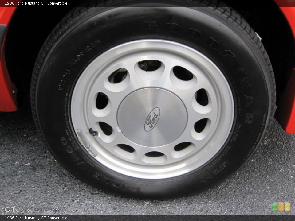 1986 Ford Mustang GT Convertible Wheel and Tire Photo #41872541