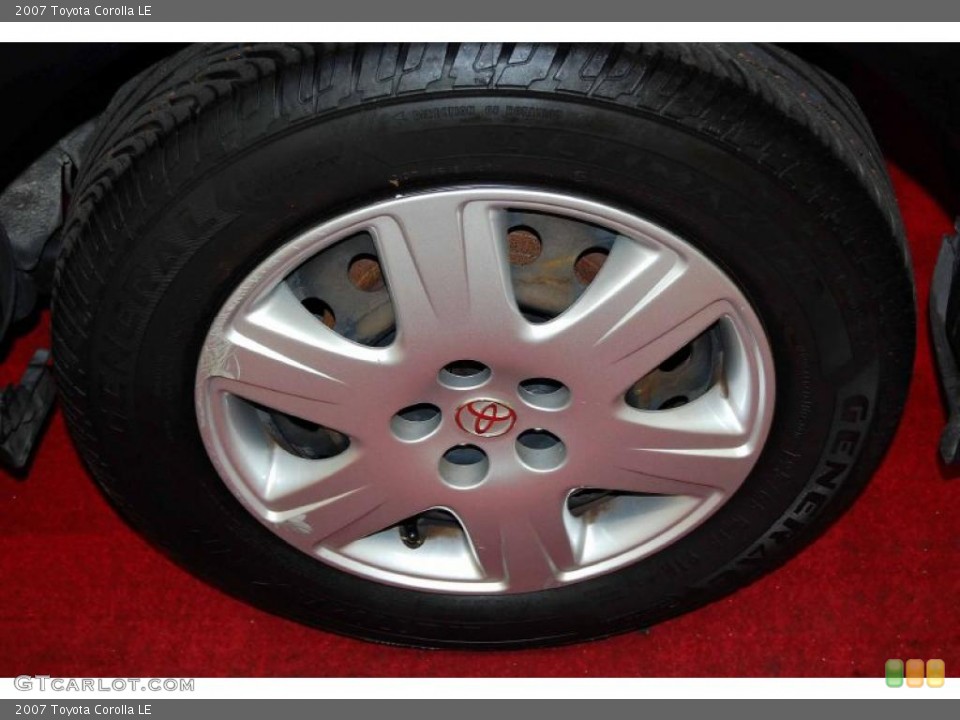 2007 Toyota Corolla LE Wheel and Tire Photo #41882547