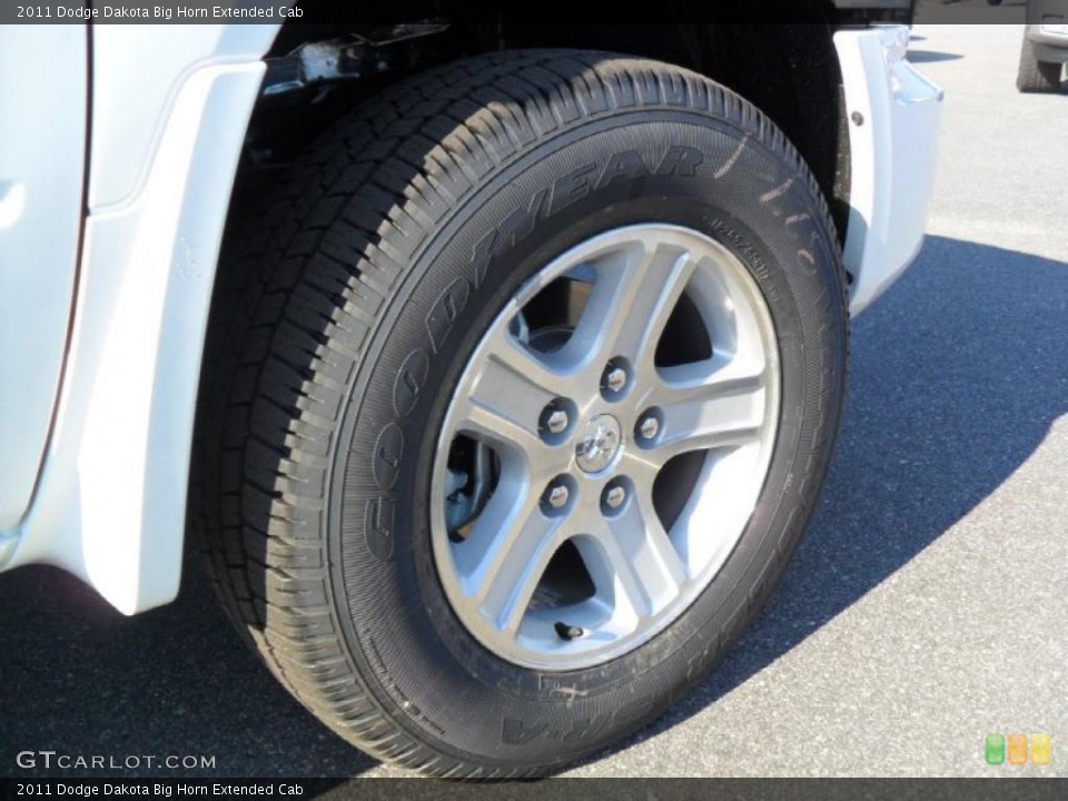 2011 Dodge Dakota Big Horn Extended Cab Wheel and Tire Photo #41904608