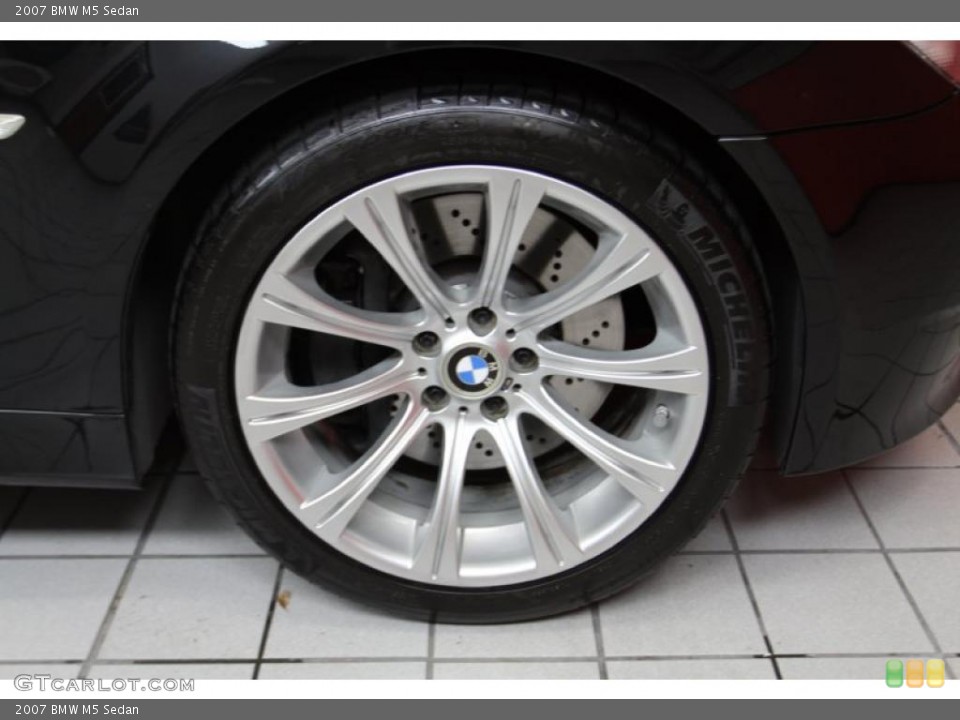 2007 BMW M5 Sedan Wheel and Tire Photo #41908560