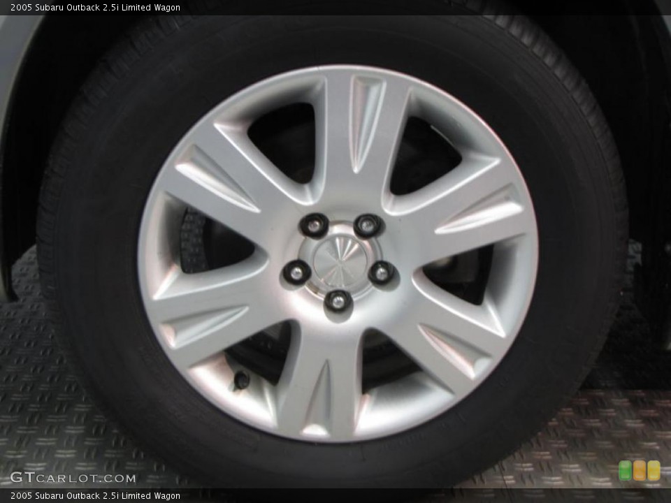 2005 Subaru Outback 2.5i Limited Wagon Wheel and Tire Photo #41923090
