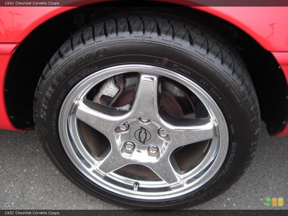 1992 Chevrolet Corvette Coupe Wheel and Tire Photo #41926355
