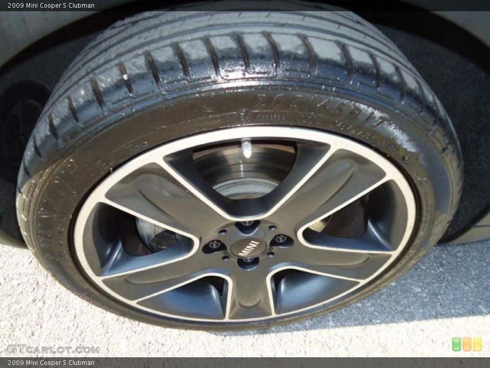 2009 Mini Cooper S Clubman Wheel and Tire Photo #42070191