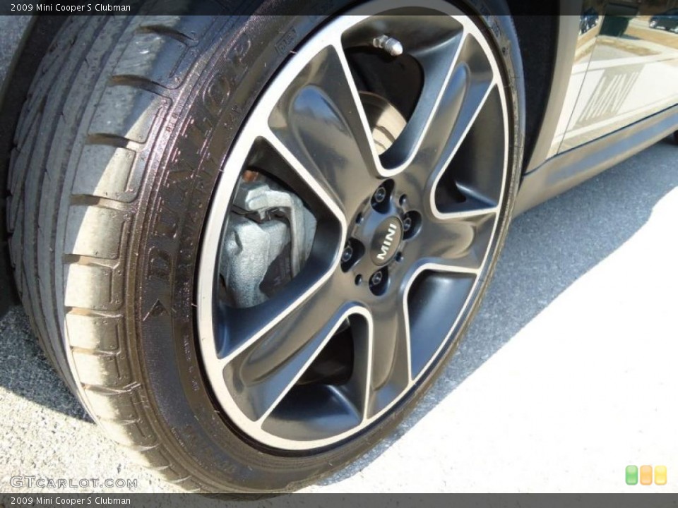 2009 Mini Cooper S Clubman Wheel and Tire Photo #42070207