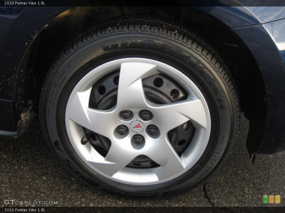 2010 Pontiac Vibe 1.8L Wheel and Tire Photo #42080455