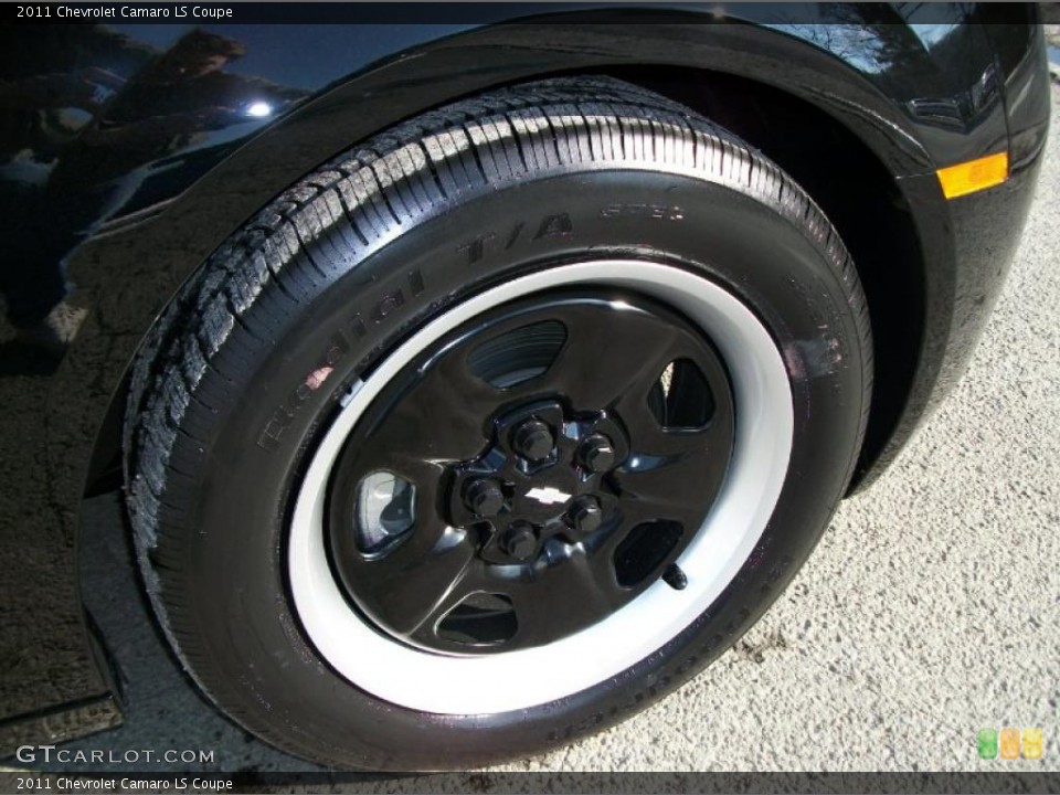 2011 Chevrolet Camaro LS Coupe Wheel and Tire Photo #42141912