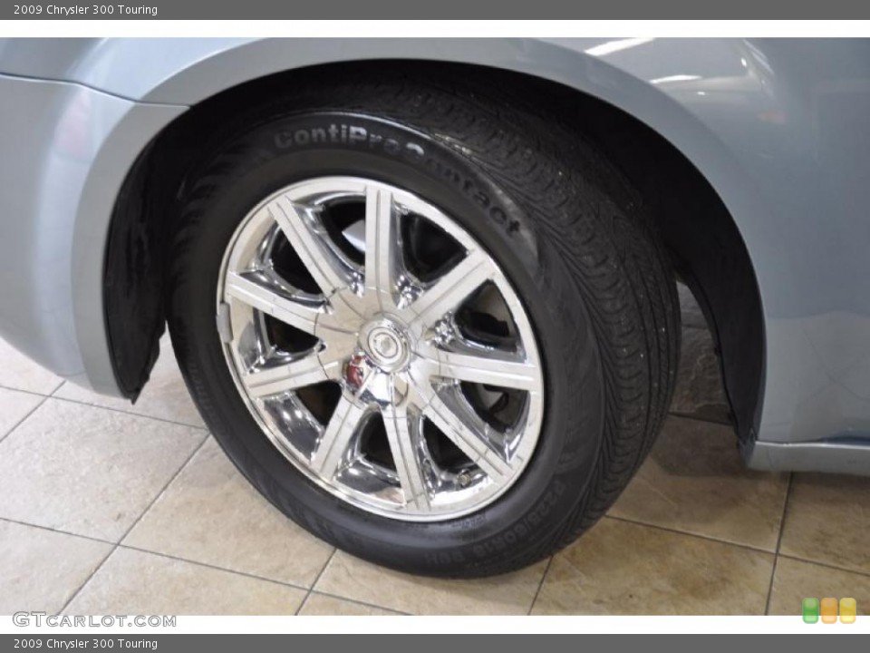 2009 Chrysler 300 Touring Wheel and Tire Photo #42148692