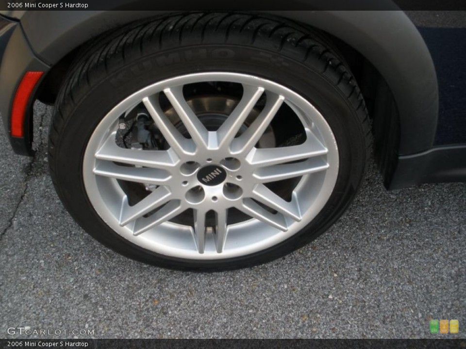 2006 Mini Cooper S Hardtop Wheel and Tire Photo #42161342
