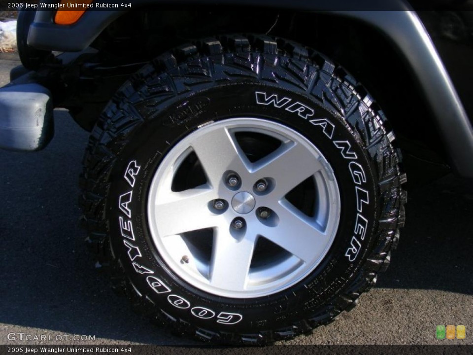 2006 Jeep Wrangler Unlimited Rubicon 4x4 Wheel and Tire Photo #42191911