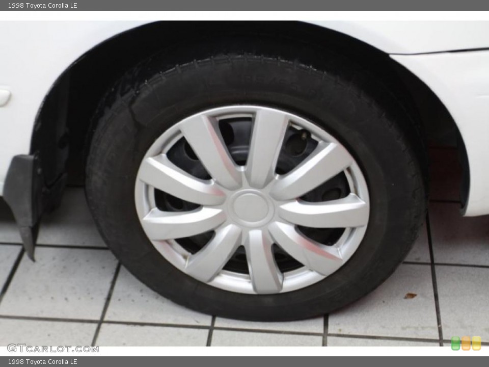 1998 Toyota Corolla LE Wheel and Tire Photo #42223512