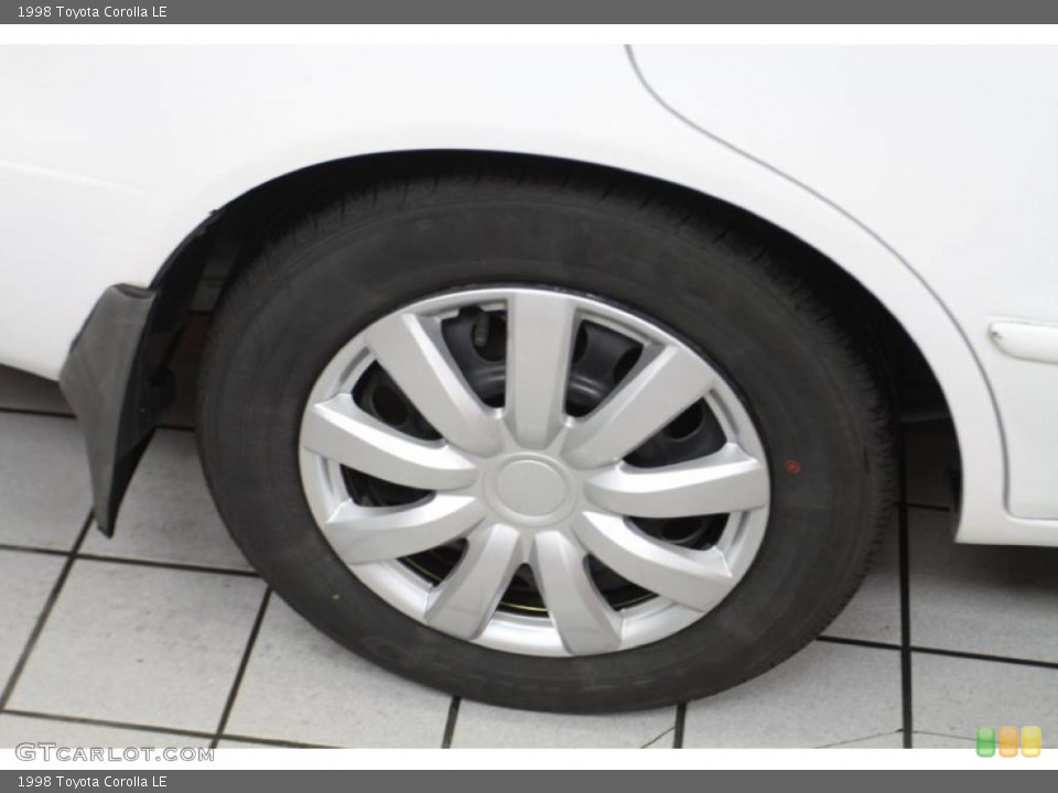 1998 Toyota Corolla LE Wheel and Tire Photo #42223528