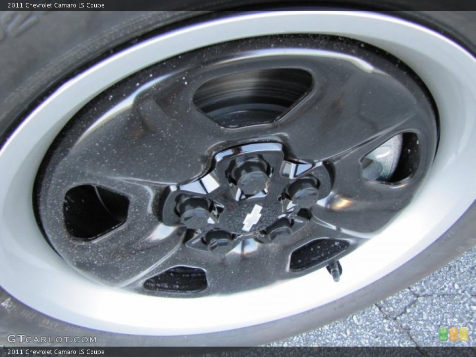 2011 Chevrolet Camaro LS Coupe Wheel and Tire Photo #42247622