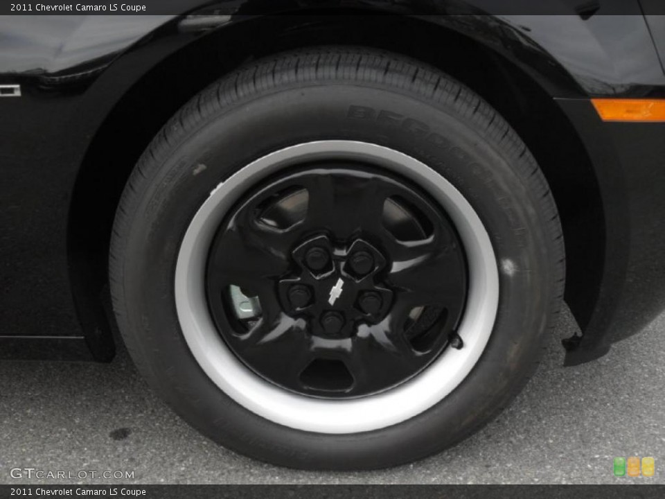 2011 Chevrolet Camaro LS Coupe Wheel and Tire Photo #42266428