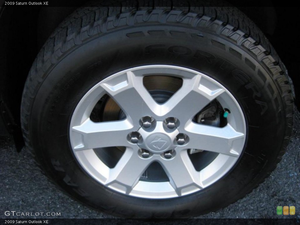 2009 Saturn Outlook XE Wheel and Tire Photo #42316275