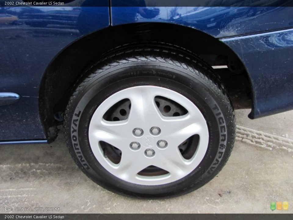 2002 Chevrolet Cavalier LS Sedan Wheel and Tire Photo #42319407