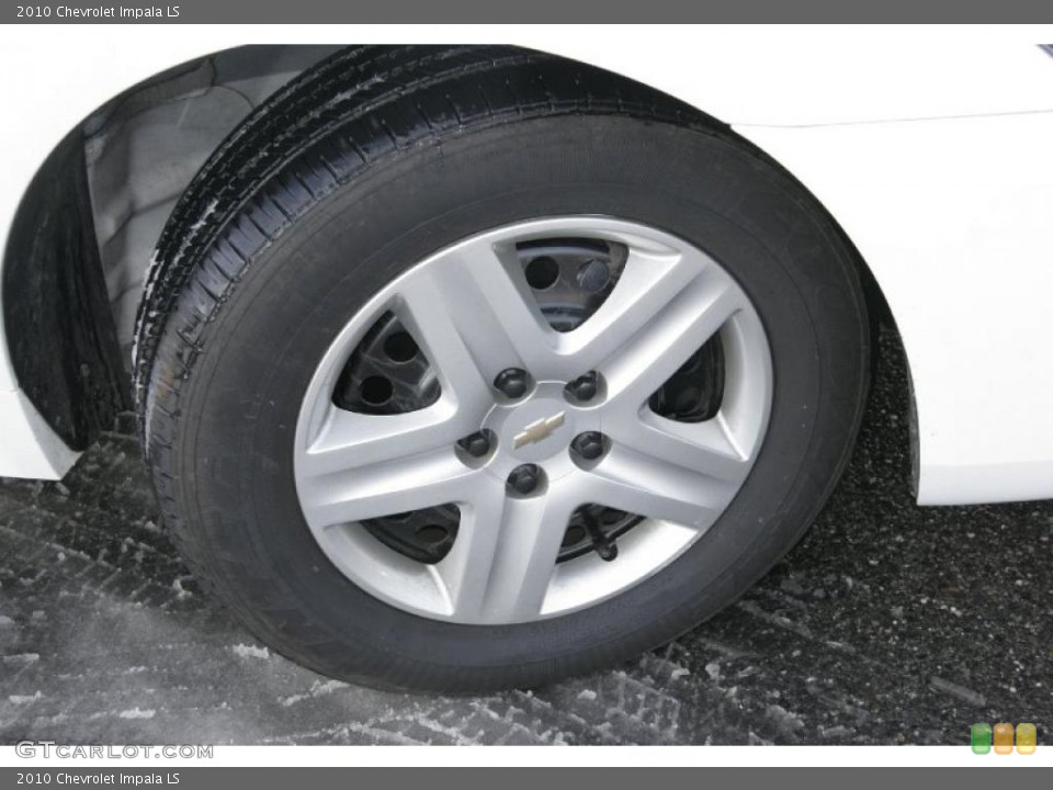 2010 Chevrolet Impala LS Wheel and Tire Photo #42324967