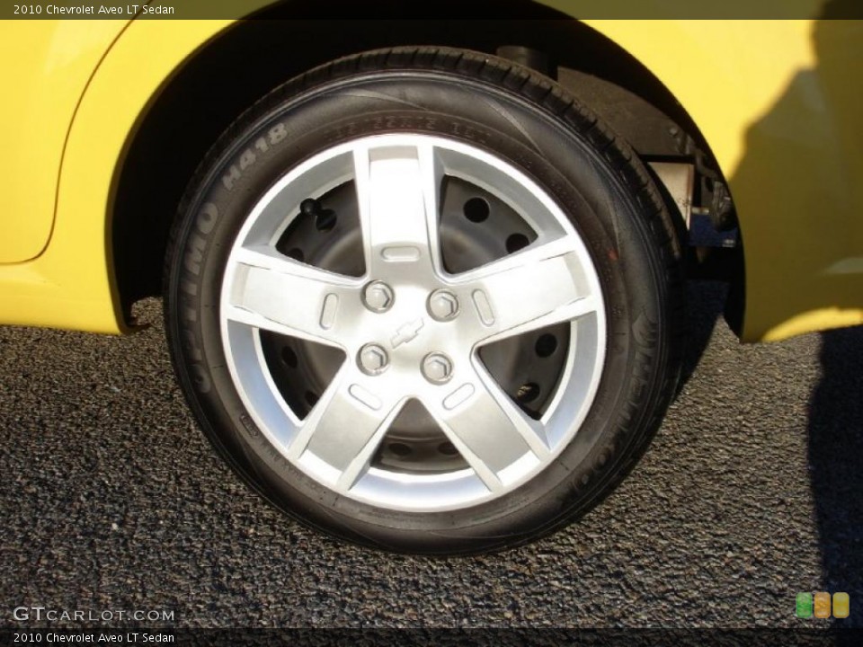 2010 Chevrolet Aveo LT Sedan Wheel and Tire Photo #42335363