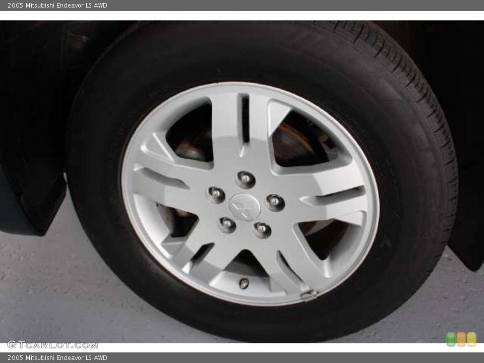 2005 Mitsubishi Endeavor LS AWD Wheel and Tire Photo #42383339