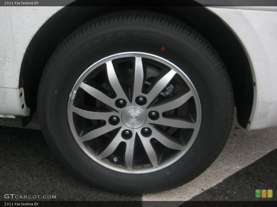 2011 Kia Sedona EX Wheel and Tire Photo #42393539