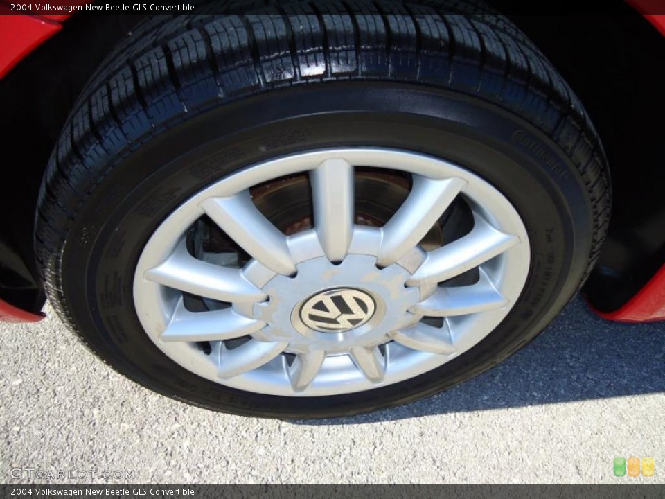 2004 Volkswagen New Beetle GLS Convertible Wheel and Tire Photo #42400859