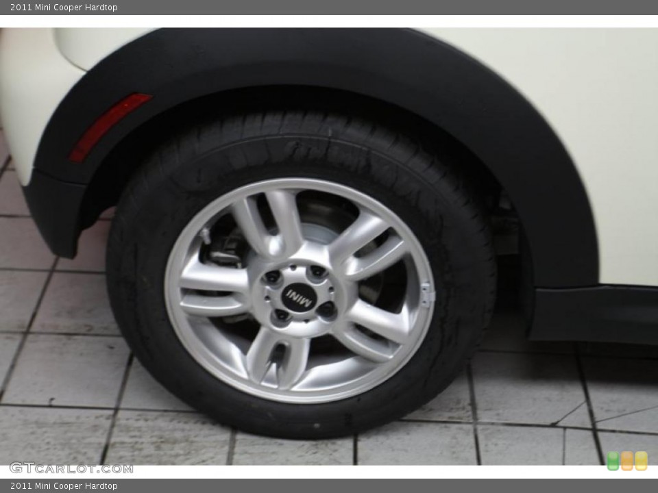 2011 Mini Cooper Hardtop Wheel and Tire Photo #42403311