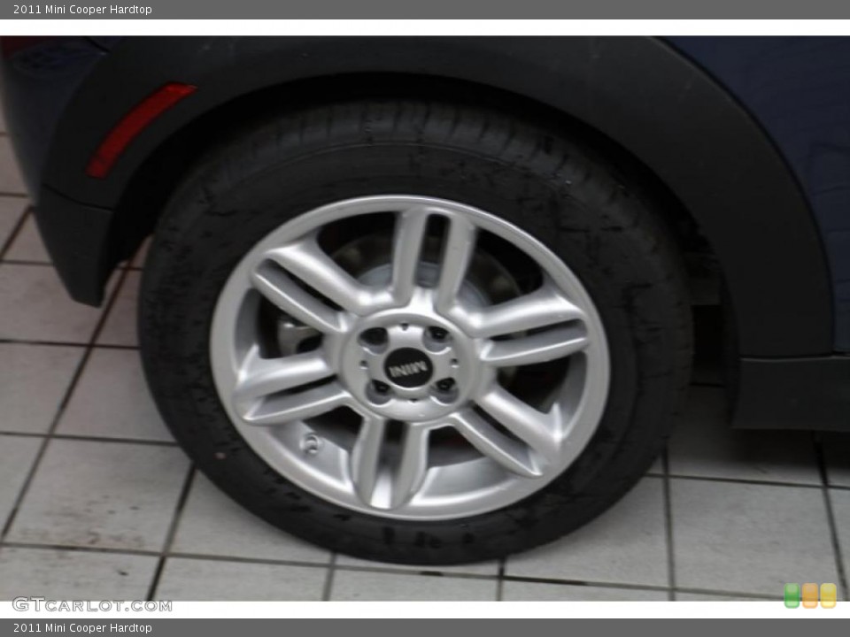 2011 Mini Cooper Hardtop Wheel and Tire Photo #42403575