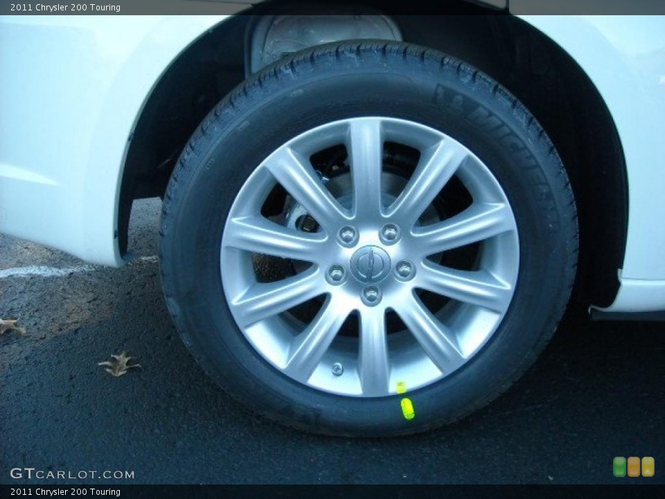2011 Chrysler 200 Touring Wheel and Tire Photo #42412072