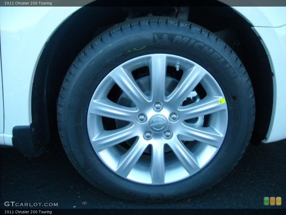 2011 Chrysler 200 Touring Wheel and Tire Photo #42412084