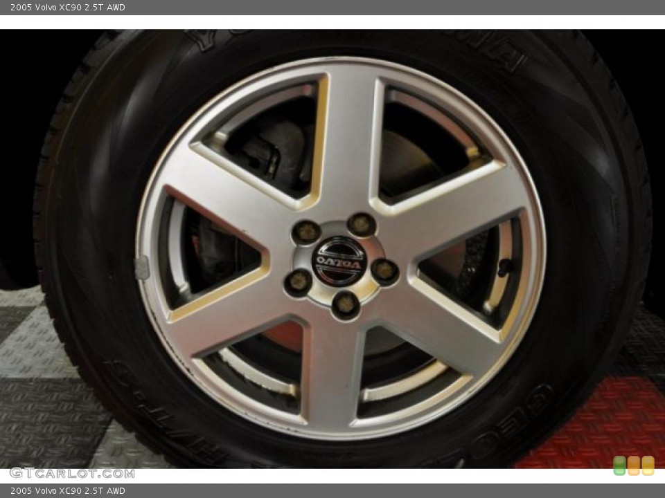 2005 Volvo XC90 2.5T AWD Wheel and Tire Photo #42493454