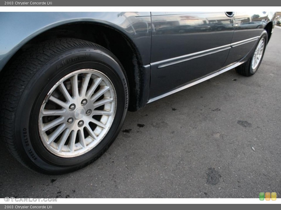 2003 Chrysler Concorde LXi Wheel and Tire Photo #42609380