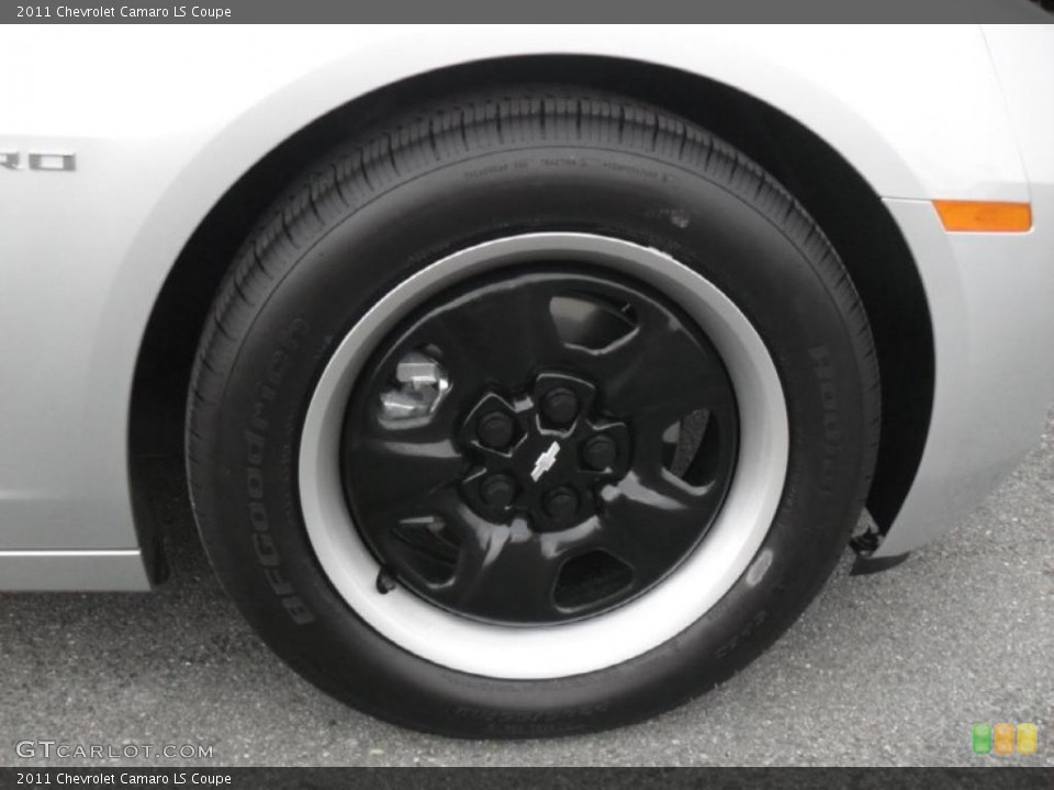 2011 Chevrolet Camaro LS Coupe Wheel and Tire Photo #42622060