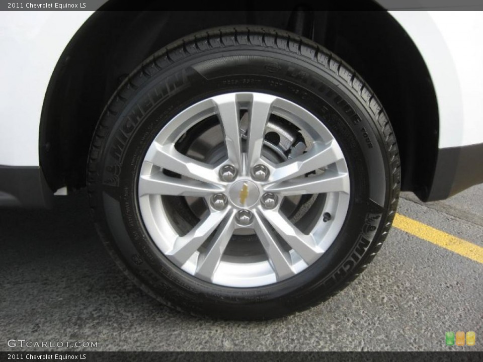 2011 Chevrolet Equinox LS Wheel and Tire Photo #42626816