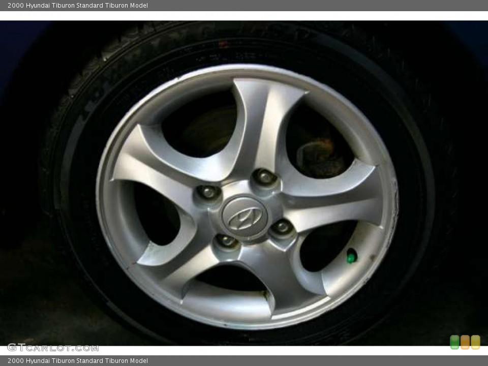 2000 Hyundai Tiburon  Wheel and Tire Photo #42649632
