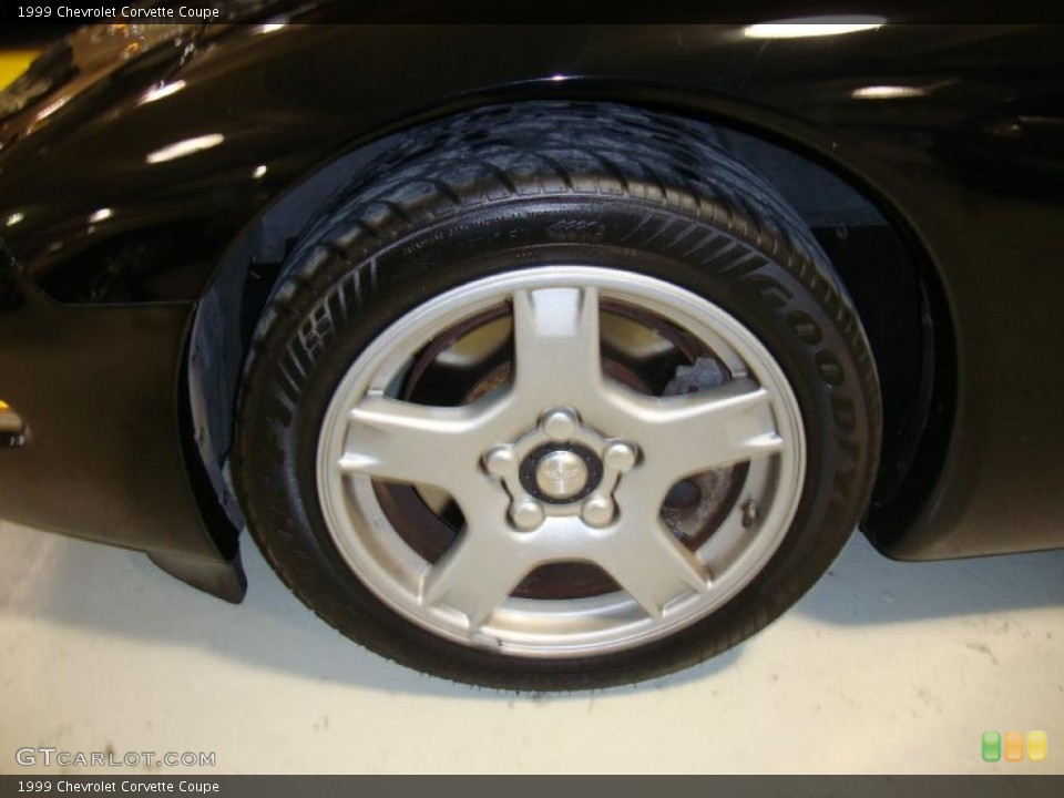 1999 Chevrolet Corvette Coupe Wheel and Tire Photo #42652072